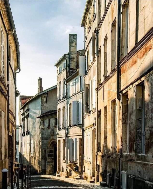 L'Authentique #Hypercentre #Courette Apartment Cognac Exterior foto